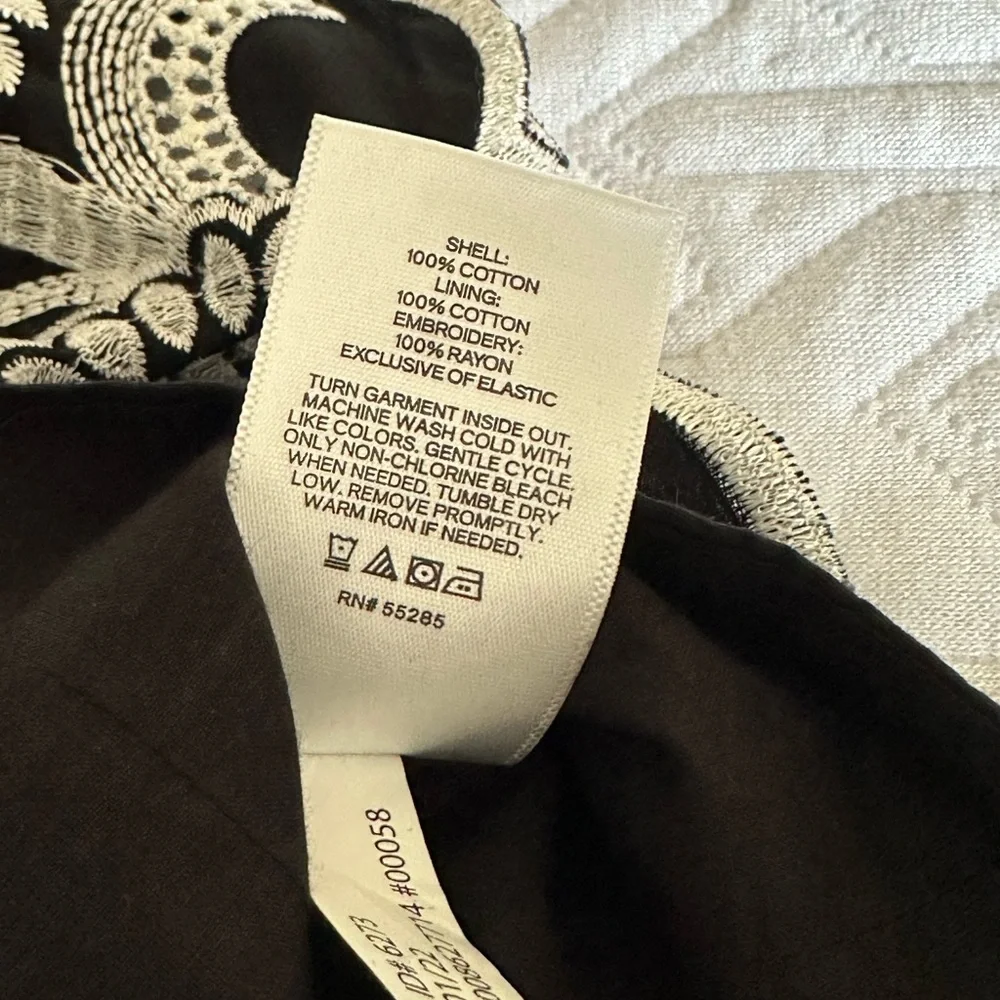 NWT Express off the shoulders floral top - Picture 6 of 7